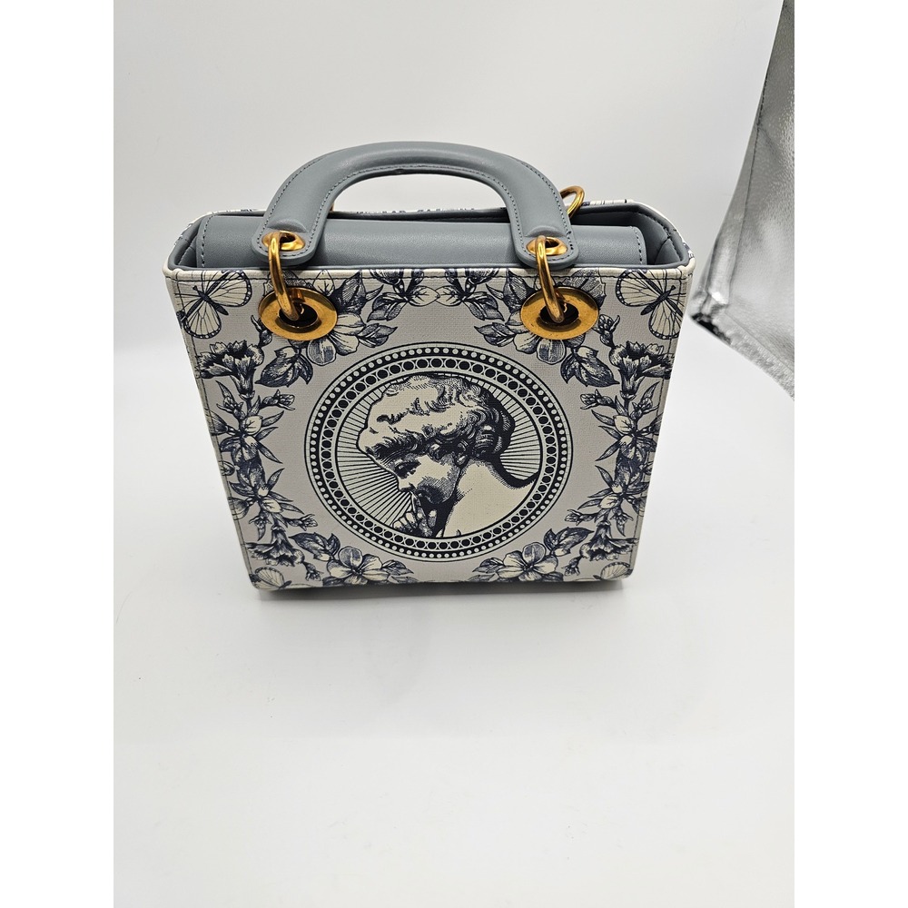 Beautiful Smile Focus small handbag vintage style elegant design and images